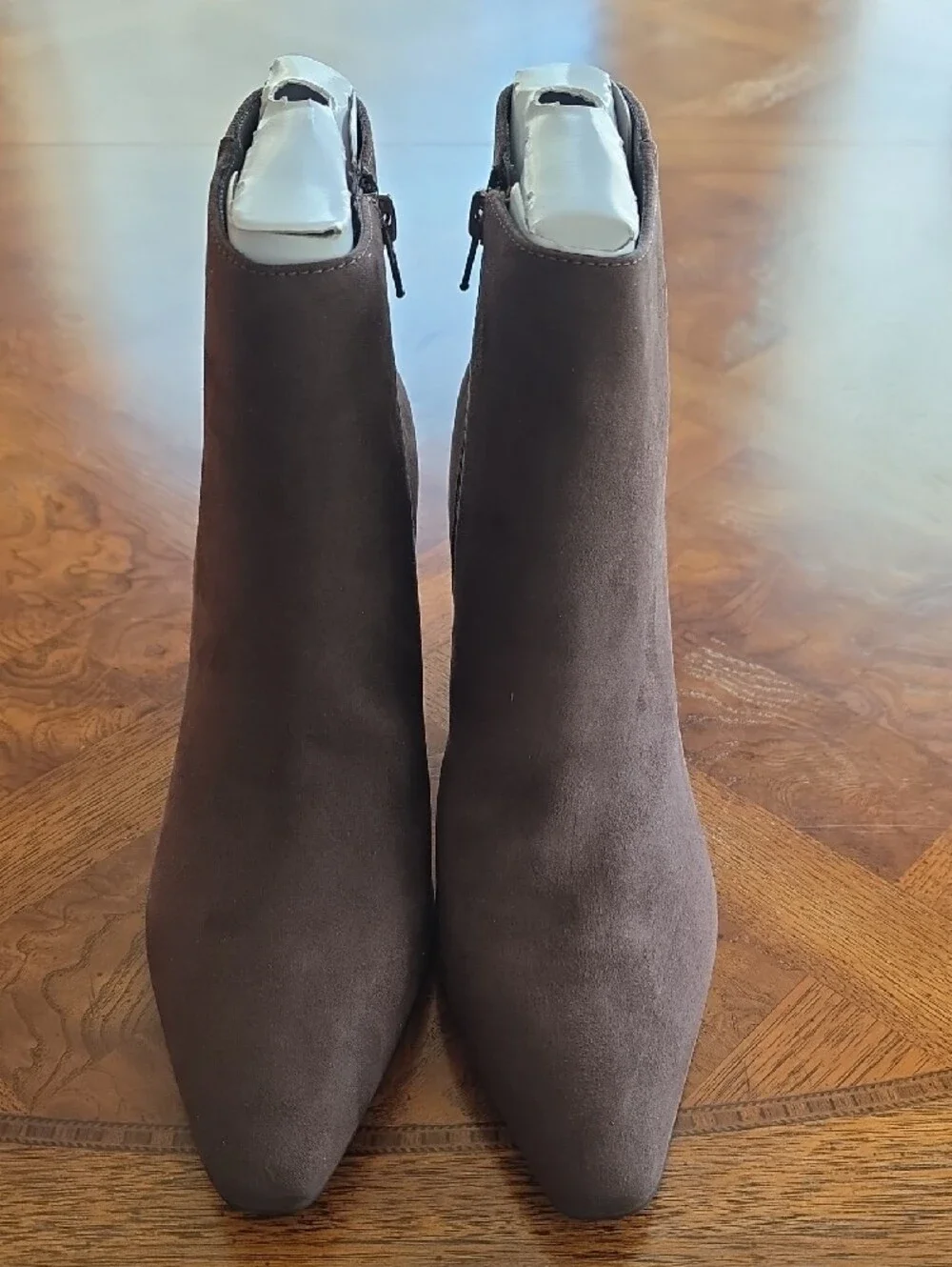 Unisa Yopie-J Chocolate Brown Suede Ankle Boots with Block Heel Women's 10M -NEW